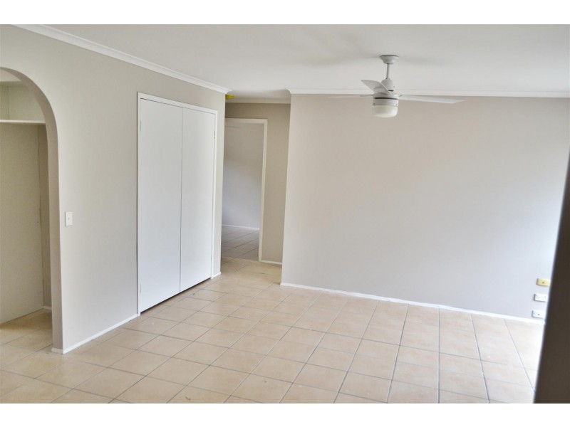 1/12 Metro Crescent, Oxenford QLD 4210