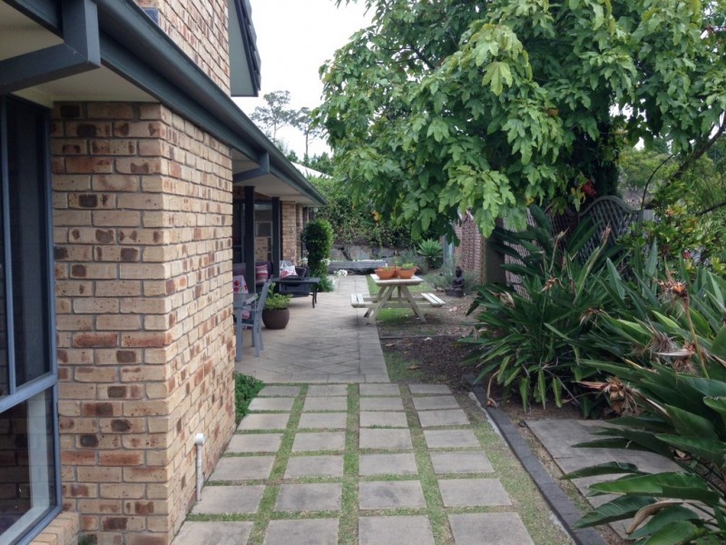 1 Mellum Circuit, Pacific Pines QLD 4211