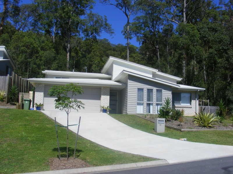 11 Finnin Court, Maudsland QLD 4210