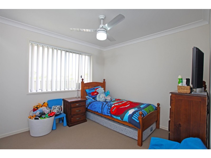 2/20 Aldgate Crescent, Pacific Pines, Pacific Pines QLD 4211