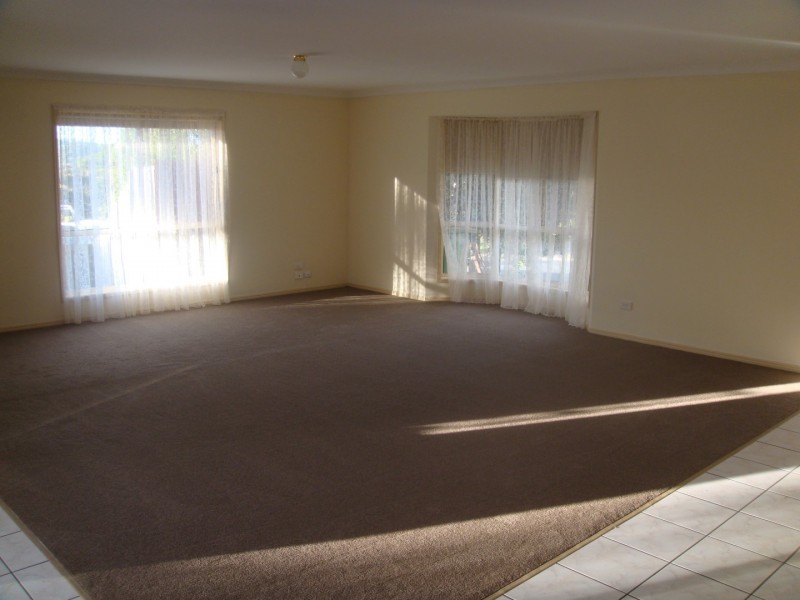 36 Easter Crescent, Pacific Pines QLD 4211