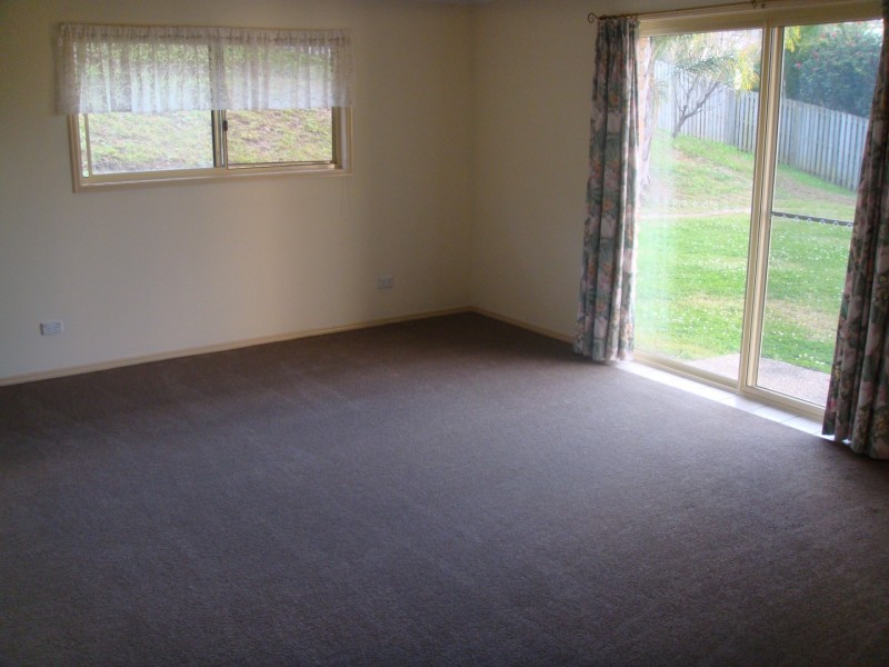 36 Easter Crescent, Pacific Pines QLD 4211