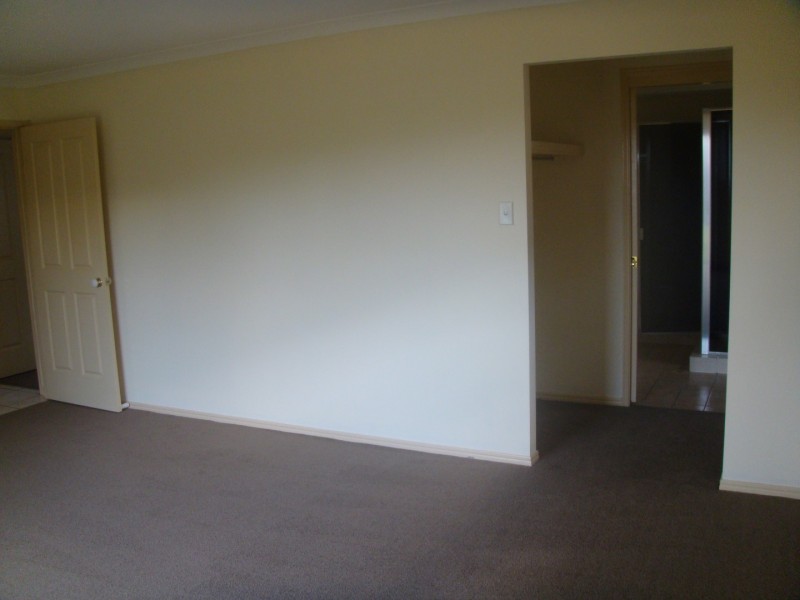 36 Easter Crescent, Pacific Pines QLD 4211