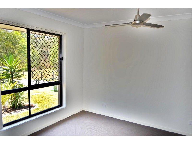 7 Portimao Court, Oxenford QLD 4210