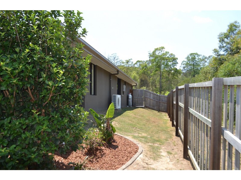 7 Portimao Court, Oxenford QLD 4210