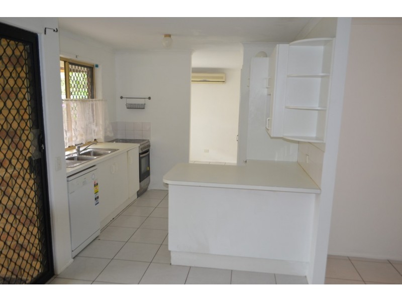 32 Village Way, Oxenford QLD 4210
