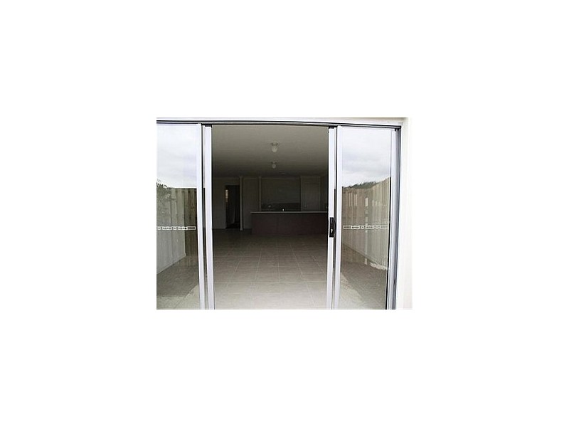 30 Aldgate Crescent, Pacific Pines QLD 4211