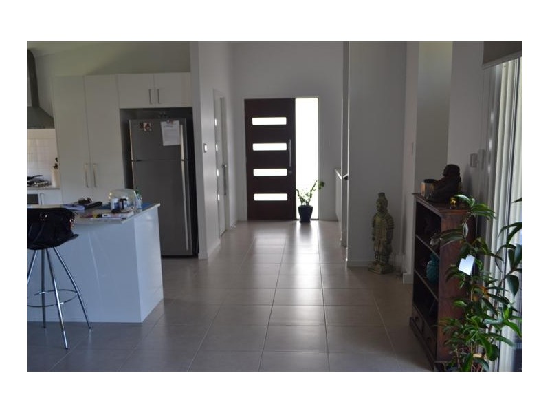 35 Sky Royal Terrace, Burleigh Heads QLD 4220