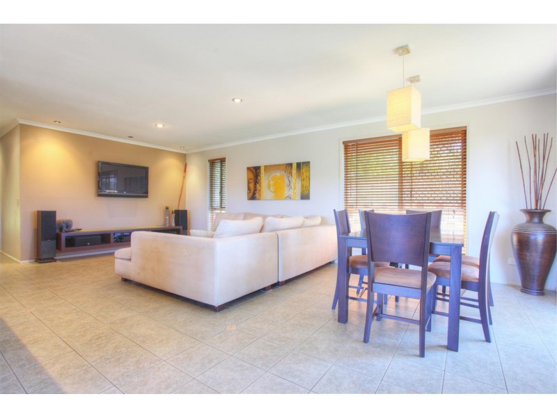 43 Broadway Drive, Oxenford QLD 4210