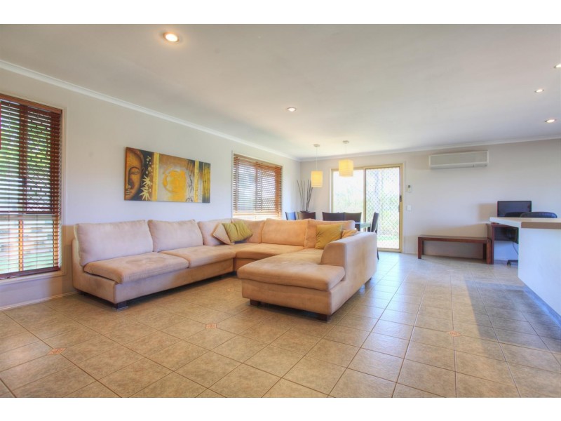 43 Broadway Drive, Oxenford QLD 4210