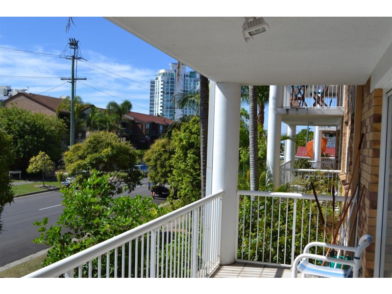 4/145 MUIR STREET, Labrador QLD 4215