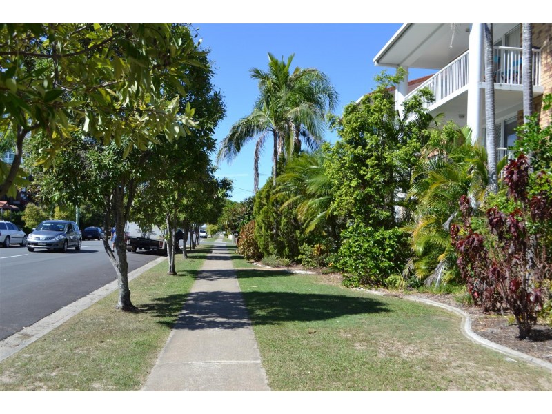 4/145 MUIR STREET, Labrador QLD 4215