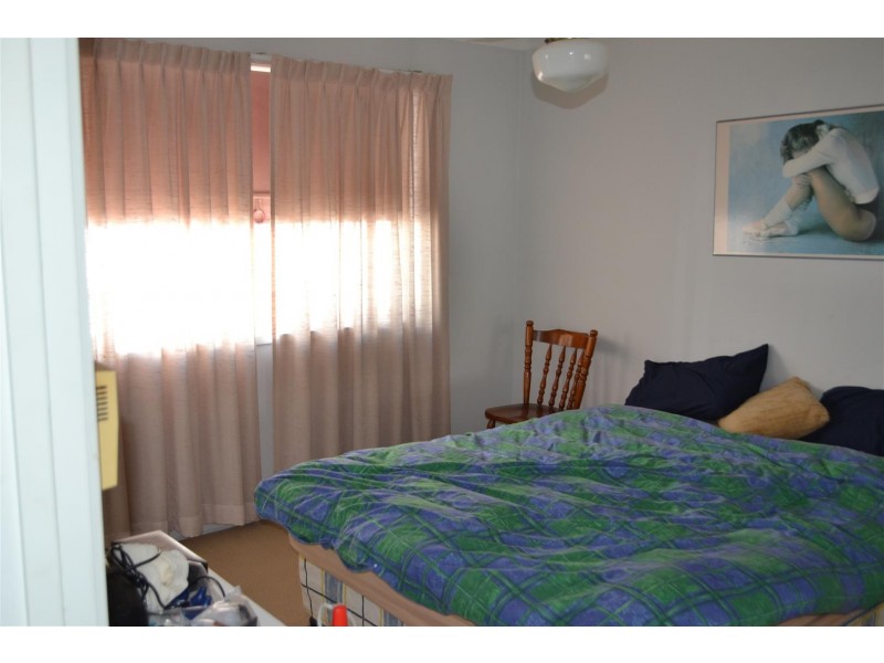 4/145 MUIR STREET, Labrador QLD 4215