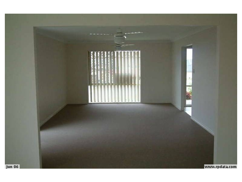 2 Arragan Court, Pacific Pines QLD 4211