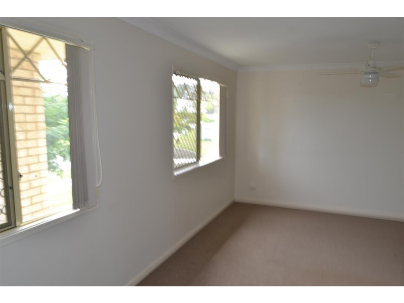 2 Arragan Court, Pacific Pines QLD 4211