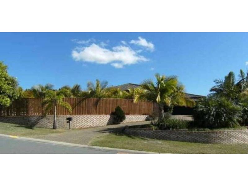 8 Duror Street, Pacific Pines QLD 4211