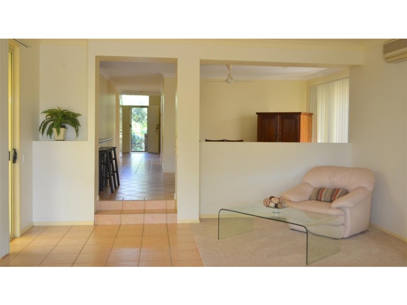 6 Bonin Close, Pacific Pines QLD 4211