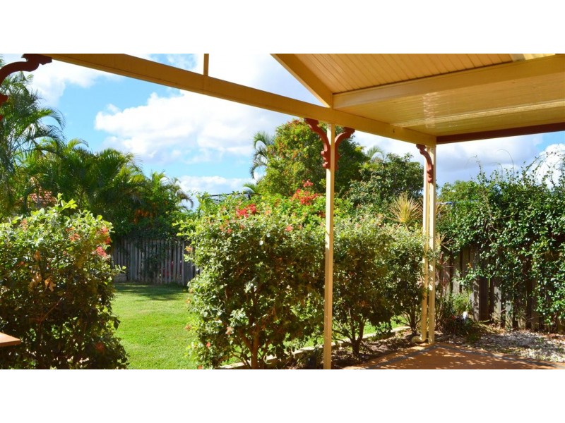 6 Bonin Close, Pacific Pines QLD 4211