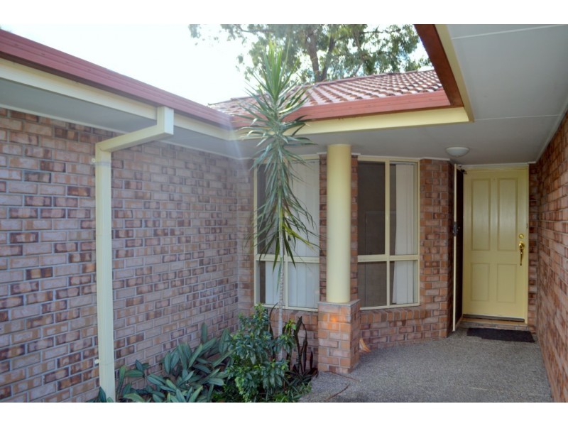 24 Maui Crescent, Oxenford QLD 4210