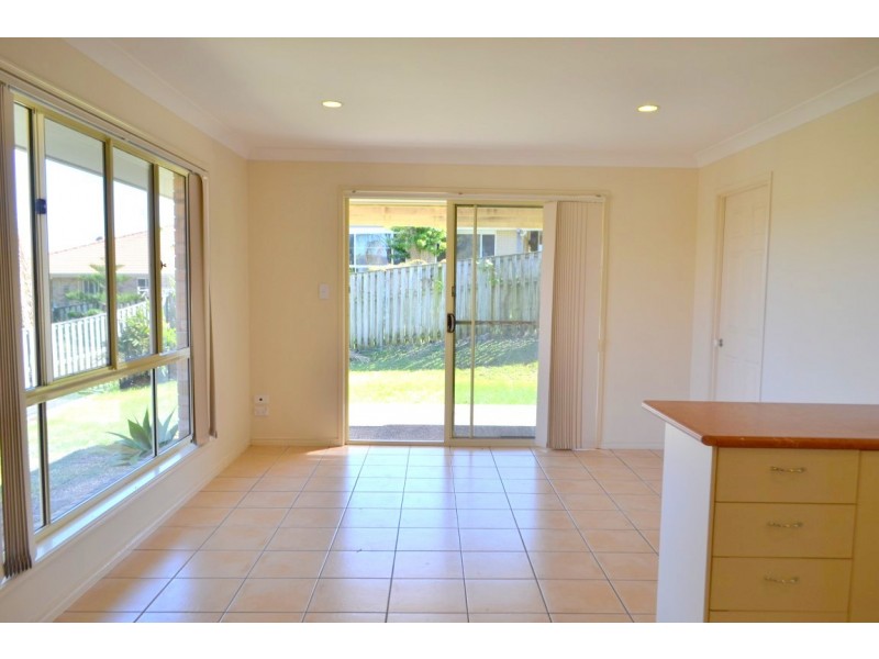 24 Maui Crescent, Oxenford QLD 4210