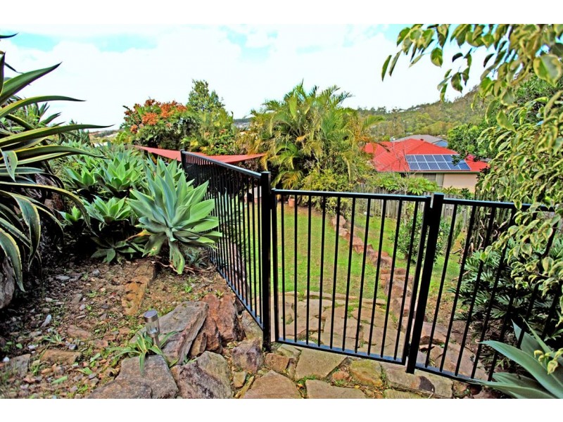 31 Maloney Crescent, Maudsland QLD 4210