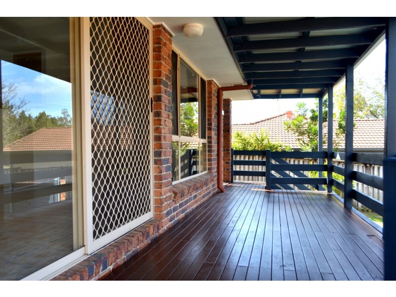 11 Pacific Pines bvd, Pacific Pines QLD 4211