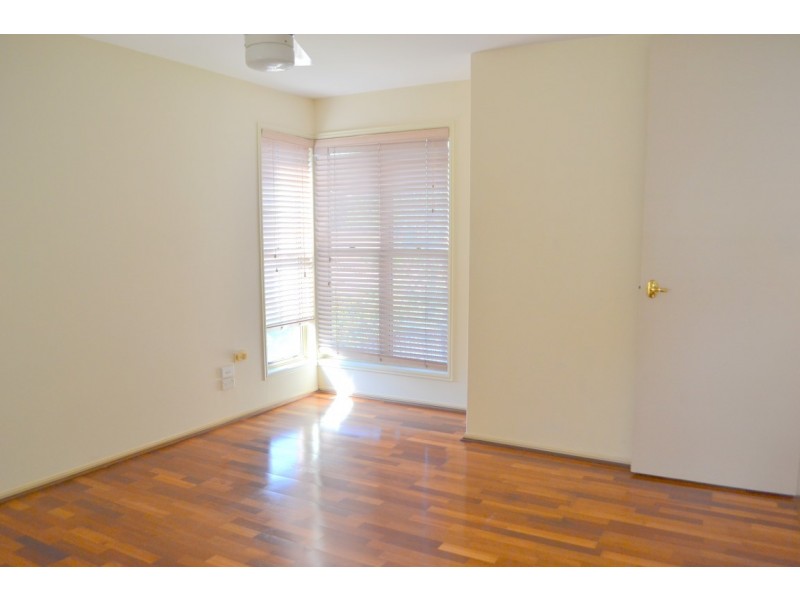 11 Pacific Pines bvd, Pacific Pines QLD 4211