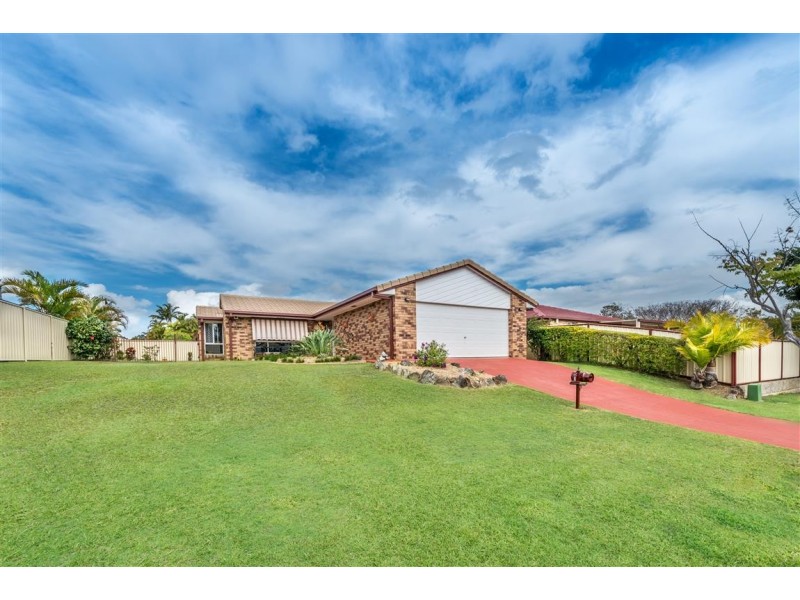 2 Morfantaine Terrace, Parkwood QLD 4214