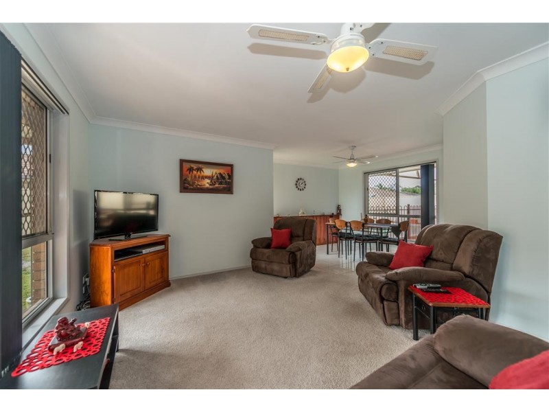 2 Morfantaine Terrace, Parkwood QLD 4214