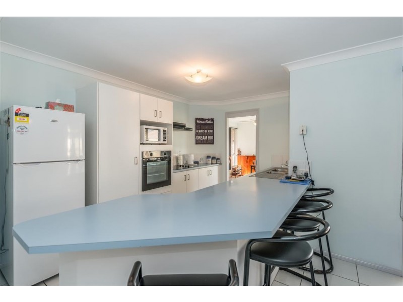 2 Morfantaine Terrace, Parkwood QLD 4214