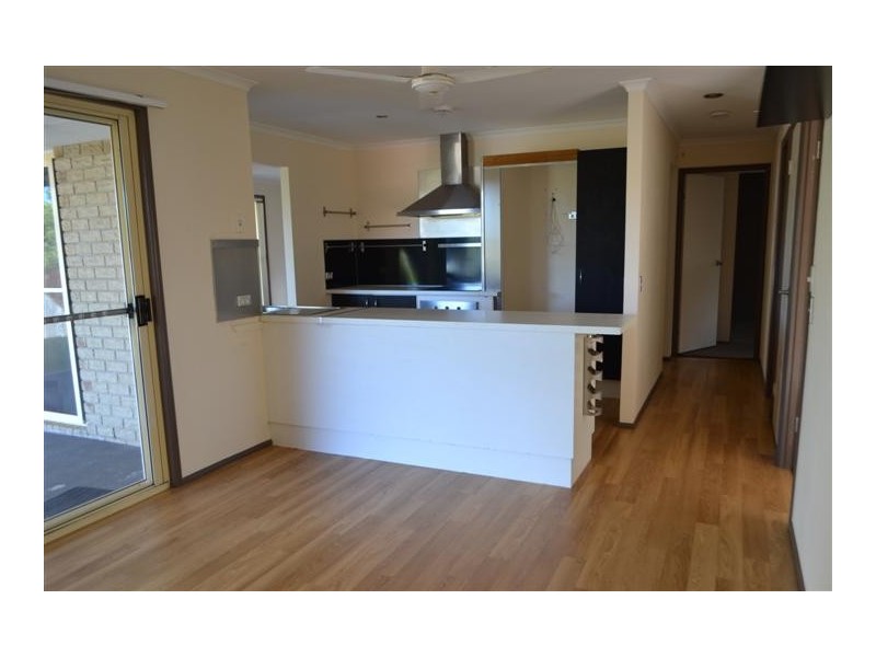 7 Western Way, Oxenford QLD 4210