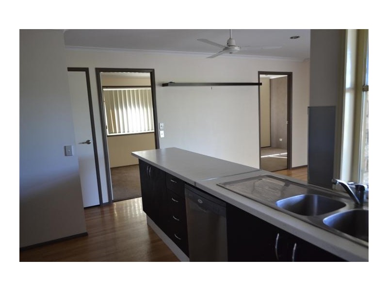 7 Western Way, Oxenford QLD 4210