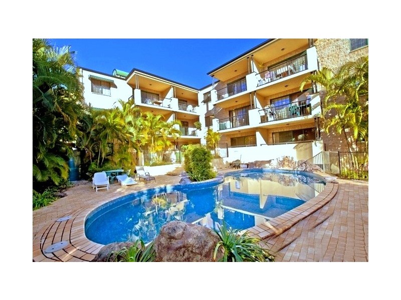 2/152 High Street, Southport QLD 4215