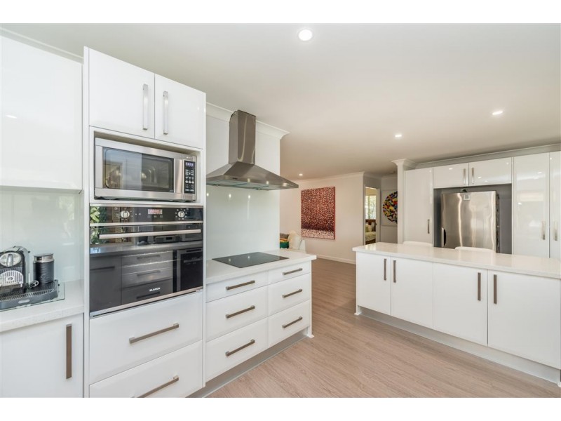 7 Mona Ct, Oxenford QLD 4210