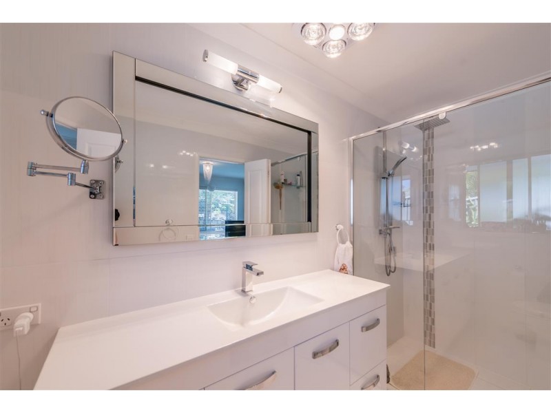 7 Mona Ct, Oxenford QLD 4210