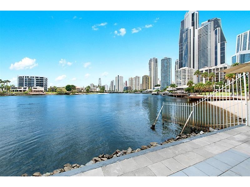 73/30 Watson Esplanade, Surfers Paradise QLD 4217