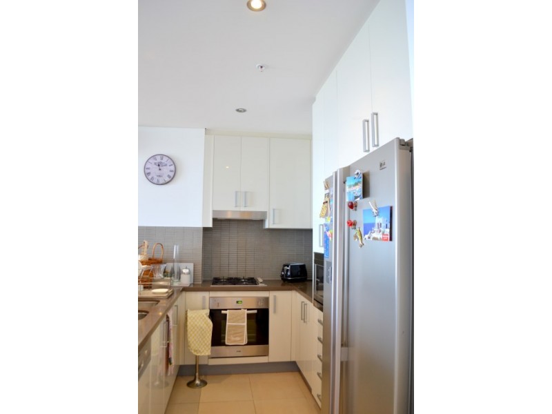 1106/4 Como Crescent, Southport QLD 4215