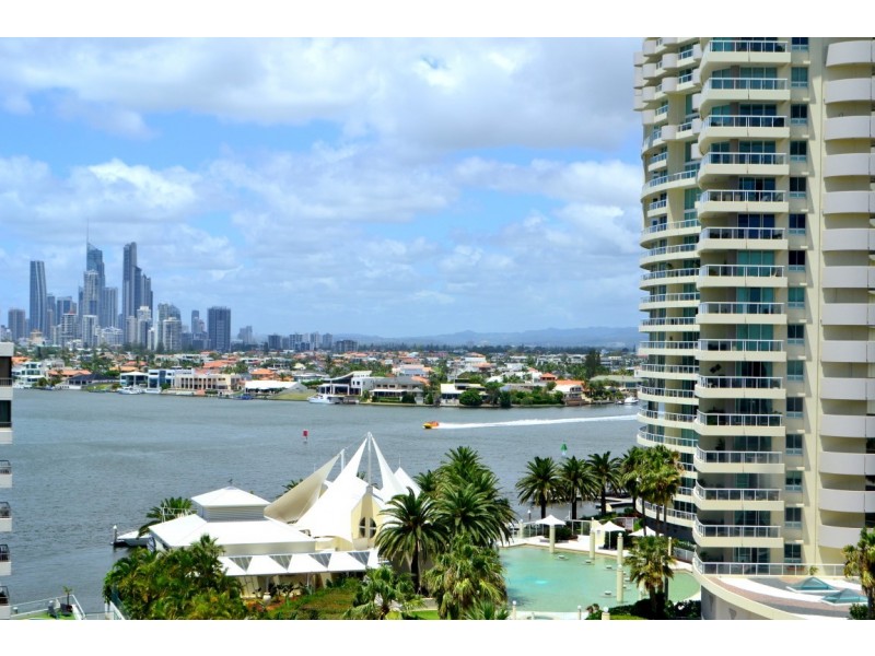 1106/4 Como Crescent, Southport QLD 4215