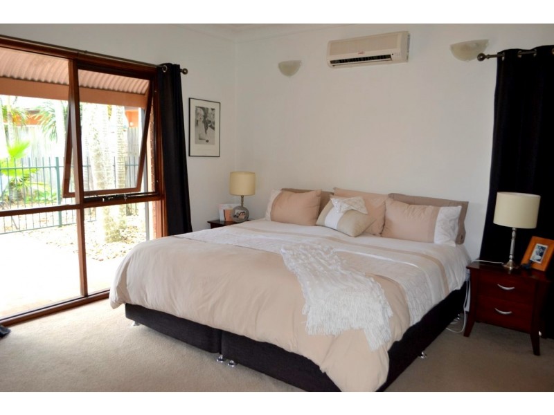 19 Karema Crescent, Runaway Bay QLD 4216