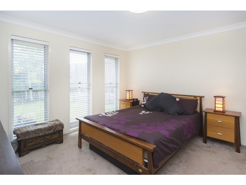 80 Hawkesbury Avenue, Pacific Pines QLD 4211