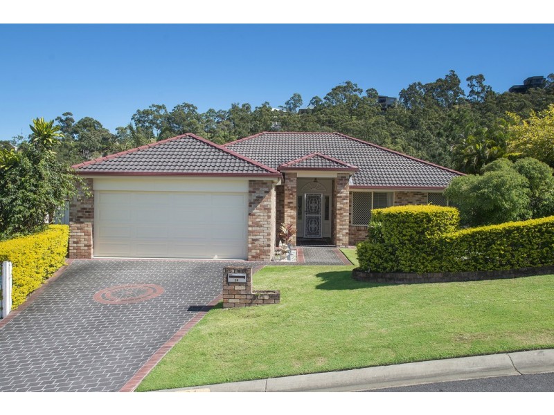 24 Pago Terrace, Pacific Pines QLD 4211