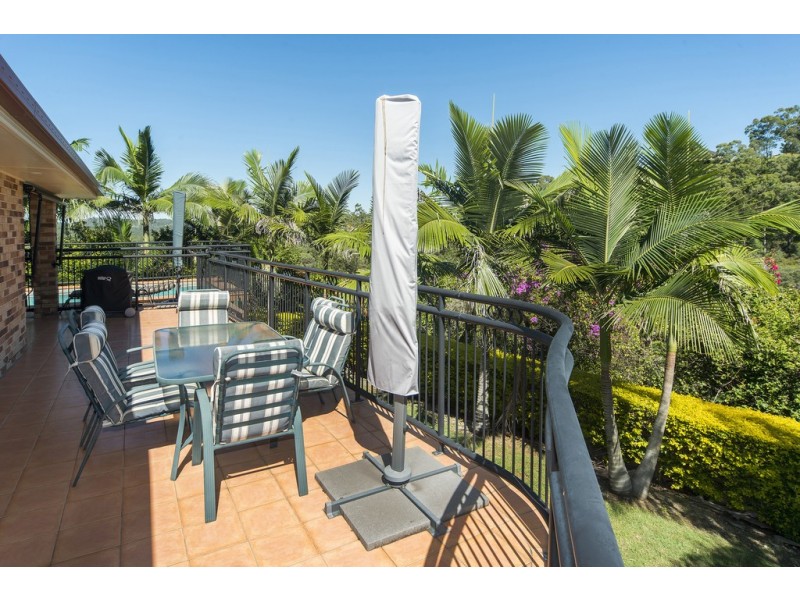 24 Pago Terrace, Pacific Pines QLD 4211