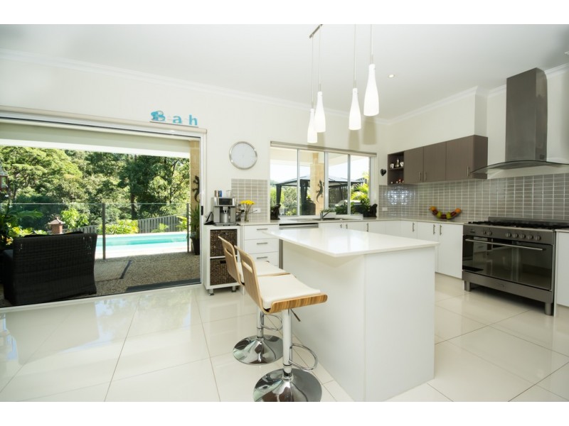 9 Castlereagh Close, Pacific Pines QLD 4211