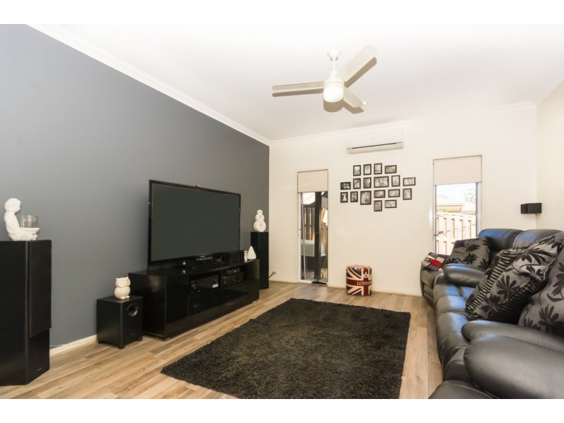 9 Castlereagh Close, Pacific Pines QLD 4211