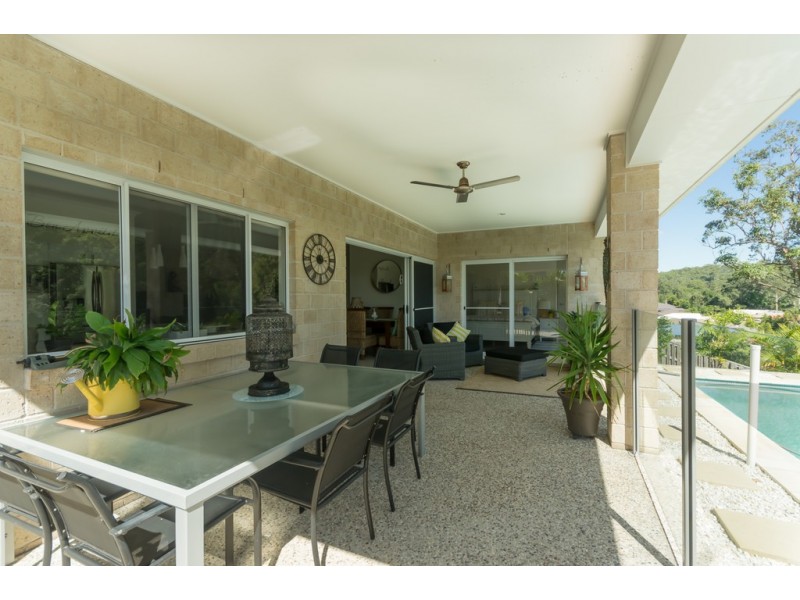 9 Castlereagh Close, Pacific Pines QLD 4211