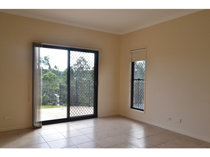 10 McAuley Parade, Pacific Pines QLD 4211