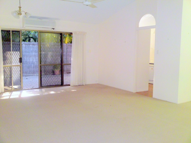 9 Freyburg Street, Sorrento QLD 4217