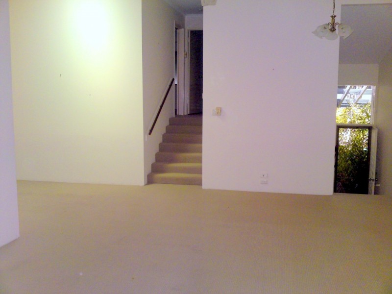 9 Freyburg Street, Sorrento QLD 4217