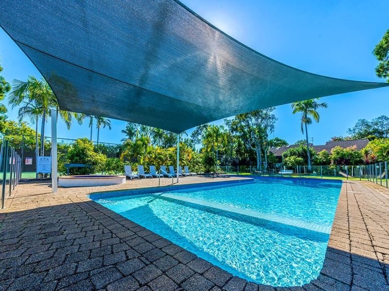 9 Freyburg Street, Sorrento QLD 4217