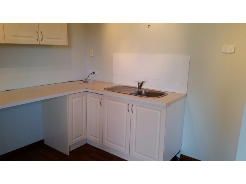 4 Pineneedle Court, Oxenford QLD 4210